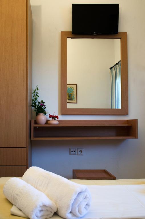 Yialos Studios-Apartments Макрі-Ялос Екстер'єр фото